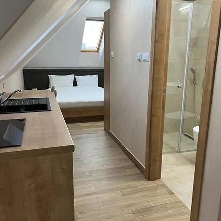 Zlatni Odmor 즐라티보