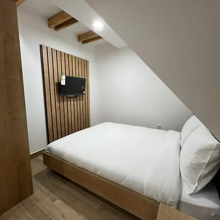 Zlatni Odmor 아파트호텔