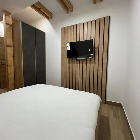 아파트호텔 Zlatni Odmor 즐라티보