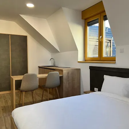 아파트호텔 Zlatni Odmor 즐라티보