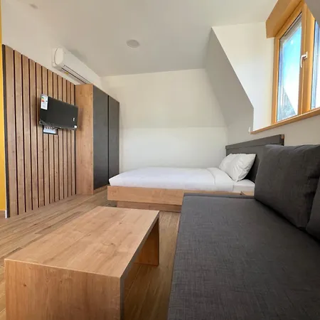 Zlatni Odmor شقة فندقية 3*